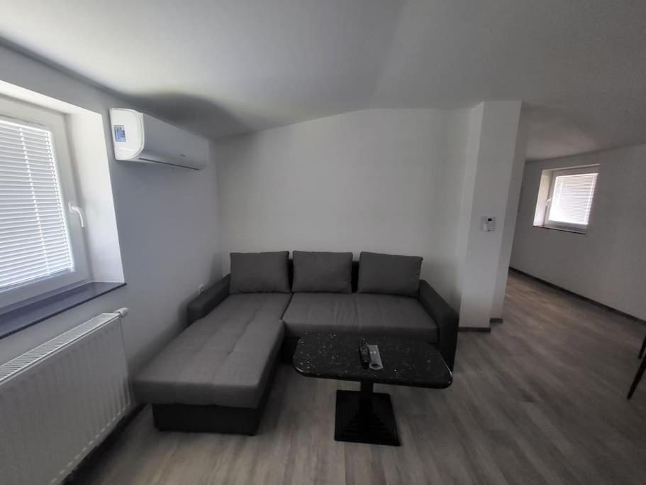 Jack Apartments Maribor Buitenkant foto